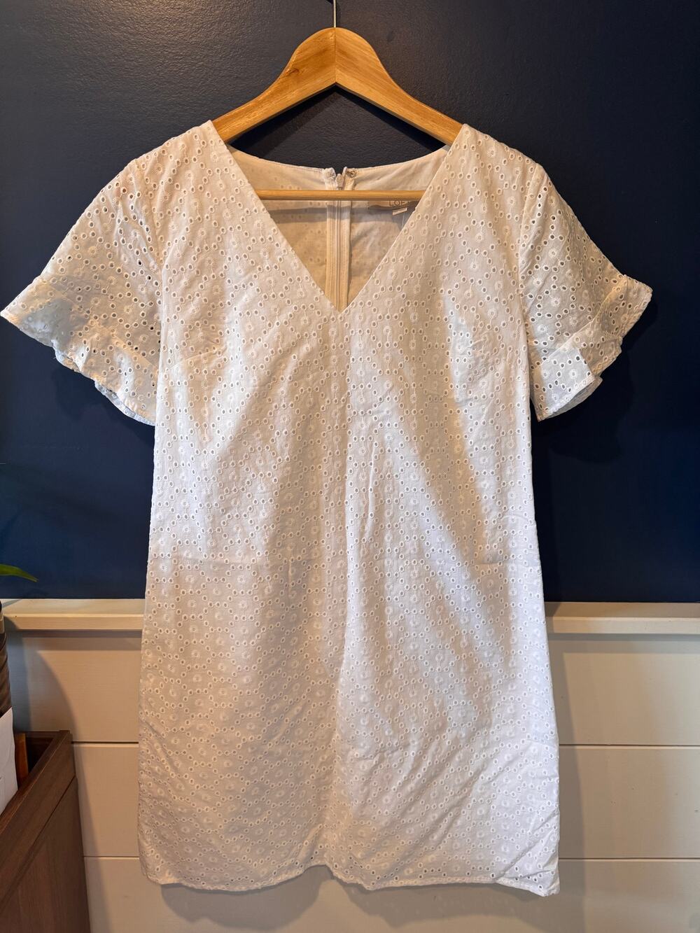 NWT LOFT | Cotton White Flutter Sleeve Eyelet Mini Shift Dress | Size 2P